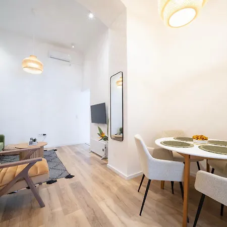 شقة The Grove Hideaway 2br Retreat