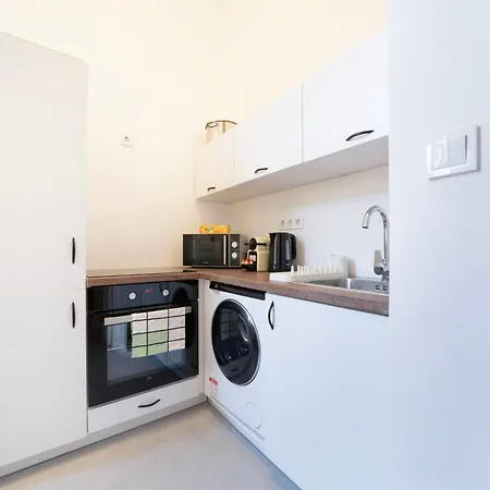Apartment The Grove Hideaway 2br Retreat Budapest