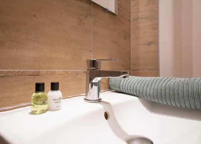 The Grove Hideaway 2br Retreat * ブダペスト