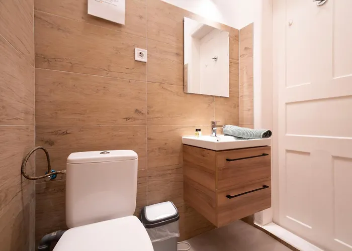 The Grove Hideaway 2br Retreat